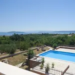 Stunning In Kastel Novi * Kaštel Štafilić