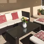 Stunning In Kastel Novi Feriehus