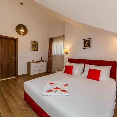 Amazing In Holiday home *