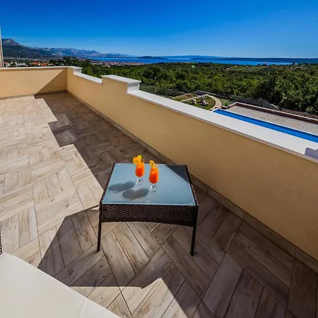 Holiday home Amazing In Kastel Stafilic