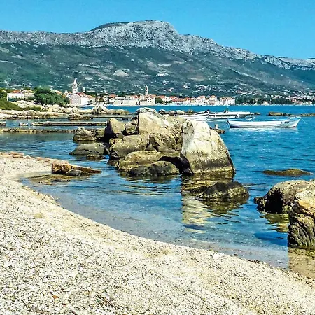 Stunning In Kastel Novi *